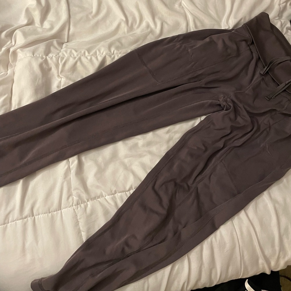 MUST GO fabletics purple joggers